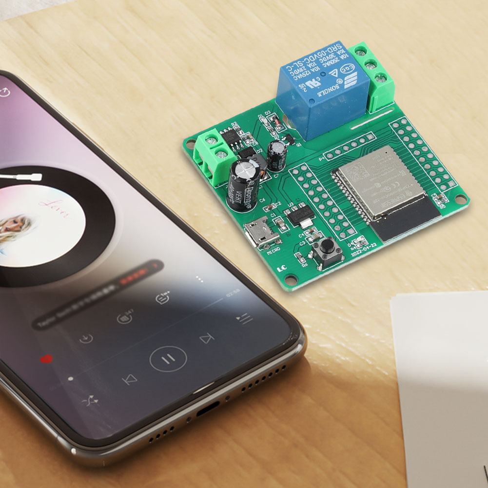 ESP32 WIFI بلوتوث متوافق BLE و - مراجعة Relay Module 1 Channel وسعره